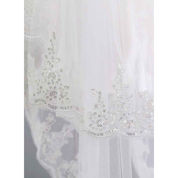 Two-tier Lace Applique Edge Chapel Bridal Veils With Lace