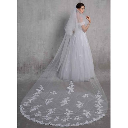 Two-tier Lace Applique Edge Cathedral Bridal Veils With Lace