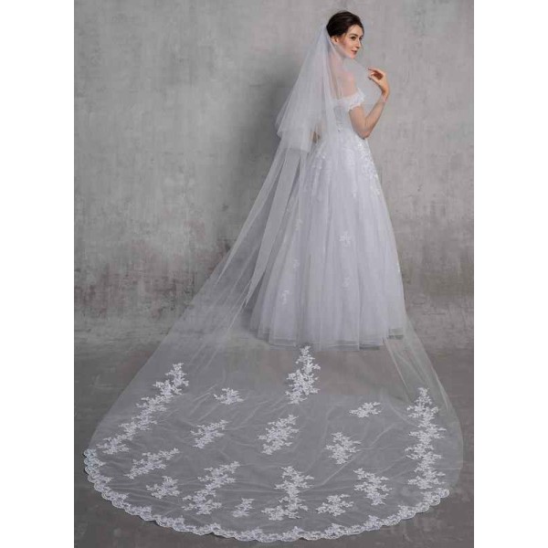 Two-tier Lace Applique Edge Cathedral Bridal Veils With Lace