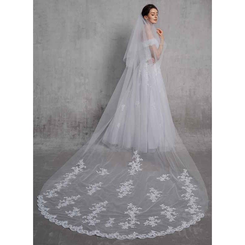 Two-tier Lace Applique Edge Cathedral Bridal Veils With Lace