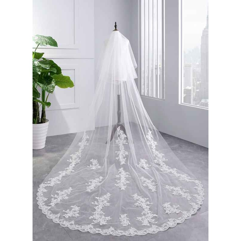 Two-tier Lace Applique Edge Cathedral Bridal Veils With Lace