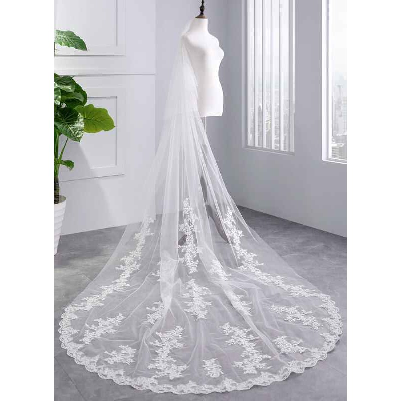 Two-tier Lace Applique Edge Cathedral Bridal Veils With Lace