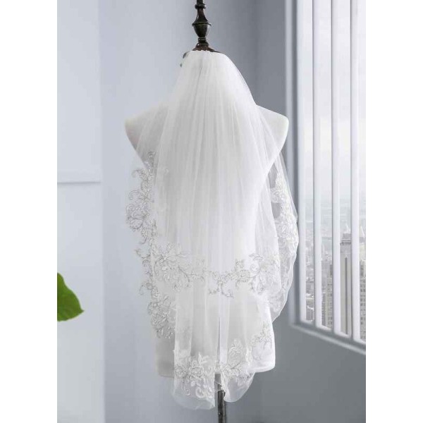 Two-tier Lace Applique Edge Elbow Bridal Veils With Lace