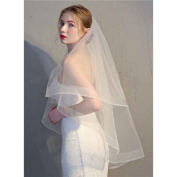 Two-tier Pencil Edge Fingertip Bridal Veils With Ribbon