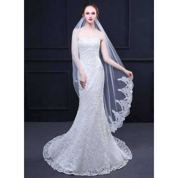 One-tier Lace Applique Edge Waltz Bridal Veils With Lace