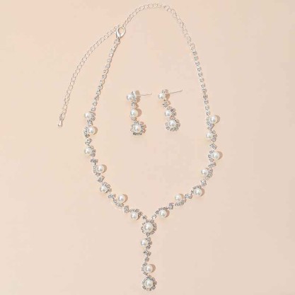 Ladies' Elegant Alloy With Irregular Rhinestone Jewelry Sets