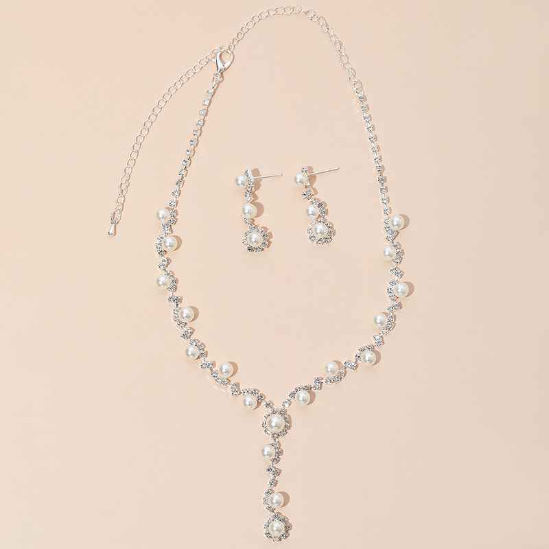 Ladies' Elegant Alloy With Irregular Rhinestone Jewelry Sets