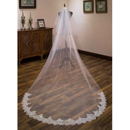 Two-tier Lace Applique Edge Cathedral Bridal Veils With Lace