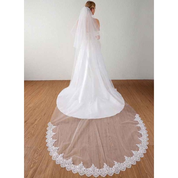 Two-tier Lace Applique Edge Cathedral Bridal Veils With Lace