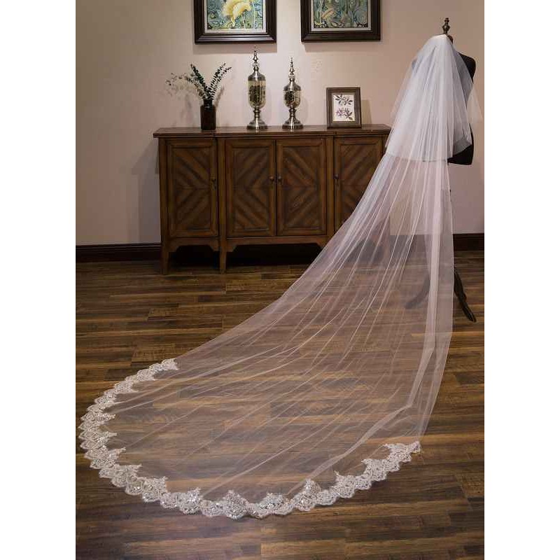 Two-tier Lace Applique Edge Cathedral Bridal Veils With Lace