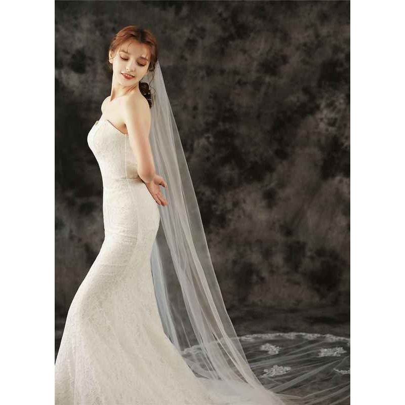 One-tier Lace Applique Edge Chapel Bridal Veils With Lace