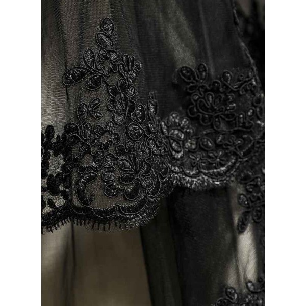 Two-tier Lace Applique Edge Fingertip Bridal Veils With Lace