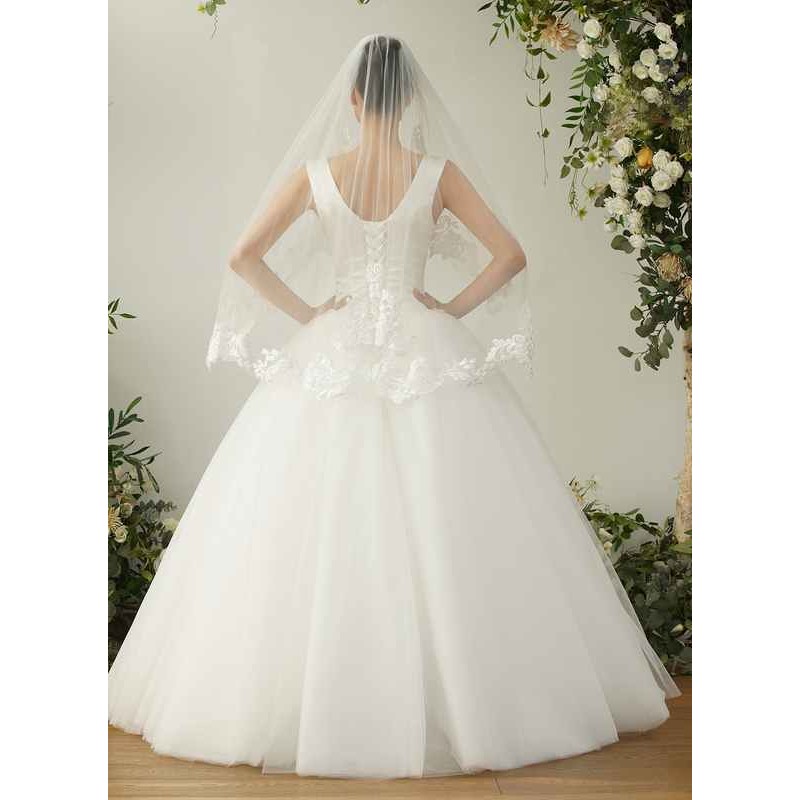 One-tier Lace Applique Edge Fingertip Bridal Veils With Lace