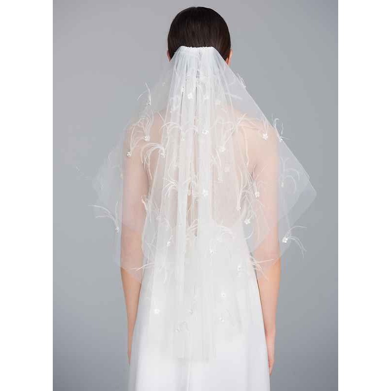 One-tier Cut Edge Fingertip Bridal Veils With Lace