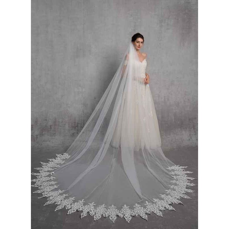 One-tier Lace Applique Edge Elbow Bridal Veils With Lace