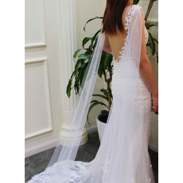 One-tier Cut Edge Chapel Bridal Veils With Lace