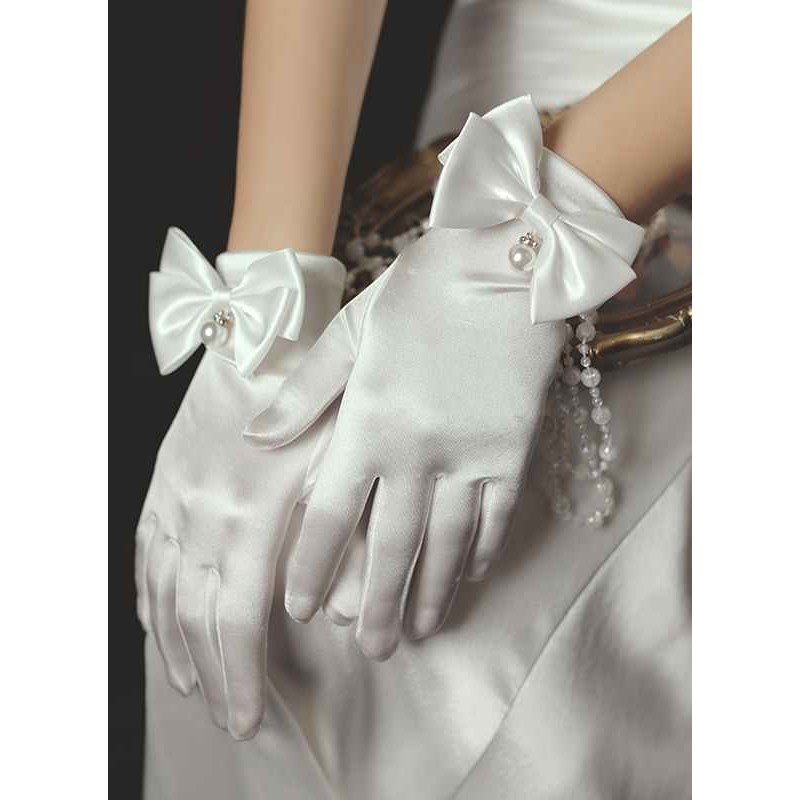 Gloves With Beading