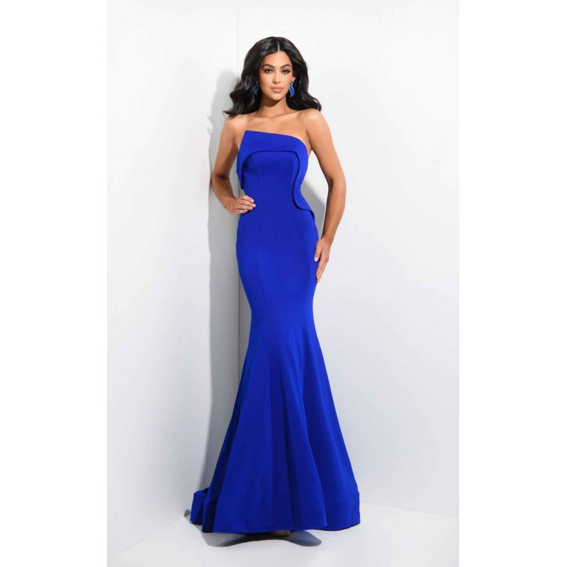 Jasz Couture 7300 Dress