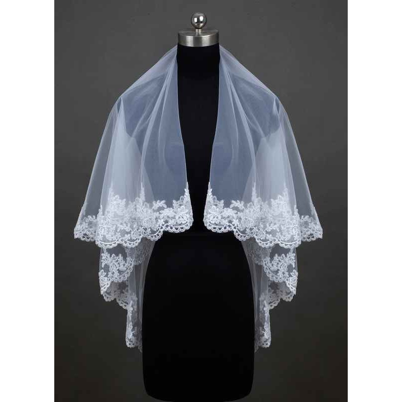 Two-tier Lace Applique Edge Elbow Bridal Veils With Lace