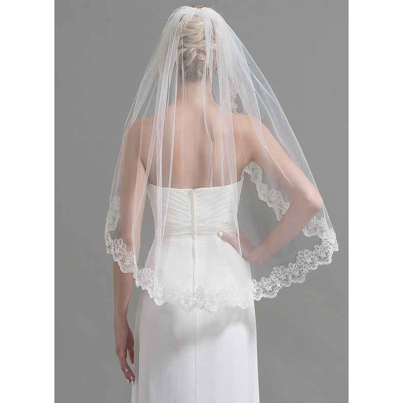 One-tier Lace Applique Edge Fingertip Bridal Veils With Lace